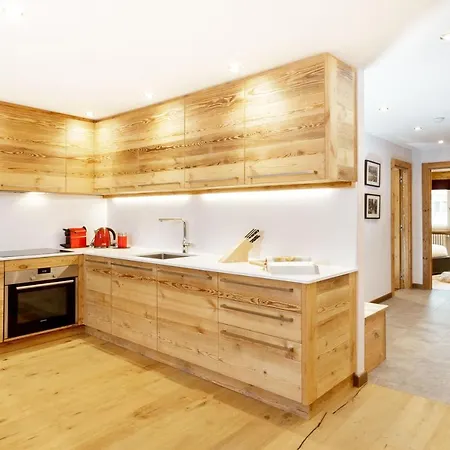 Апартаменти Hellochalet - Maison Reve Blanc - To Door With Matterhorn View Брей-Червінія